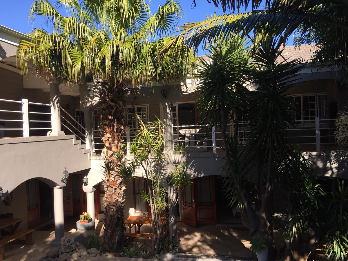 Knysna N2 Lodge Exterior foto